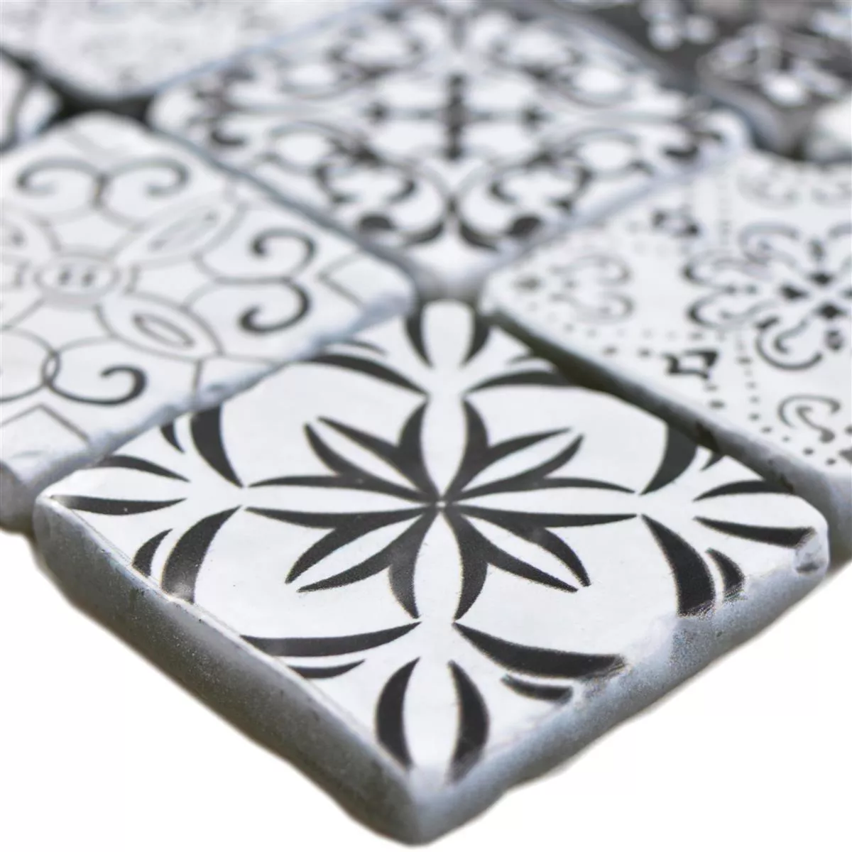 Padrão de Mosaico De Vidro Azulejos Starlite Retro Preto Branco 