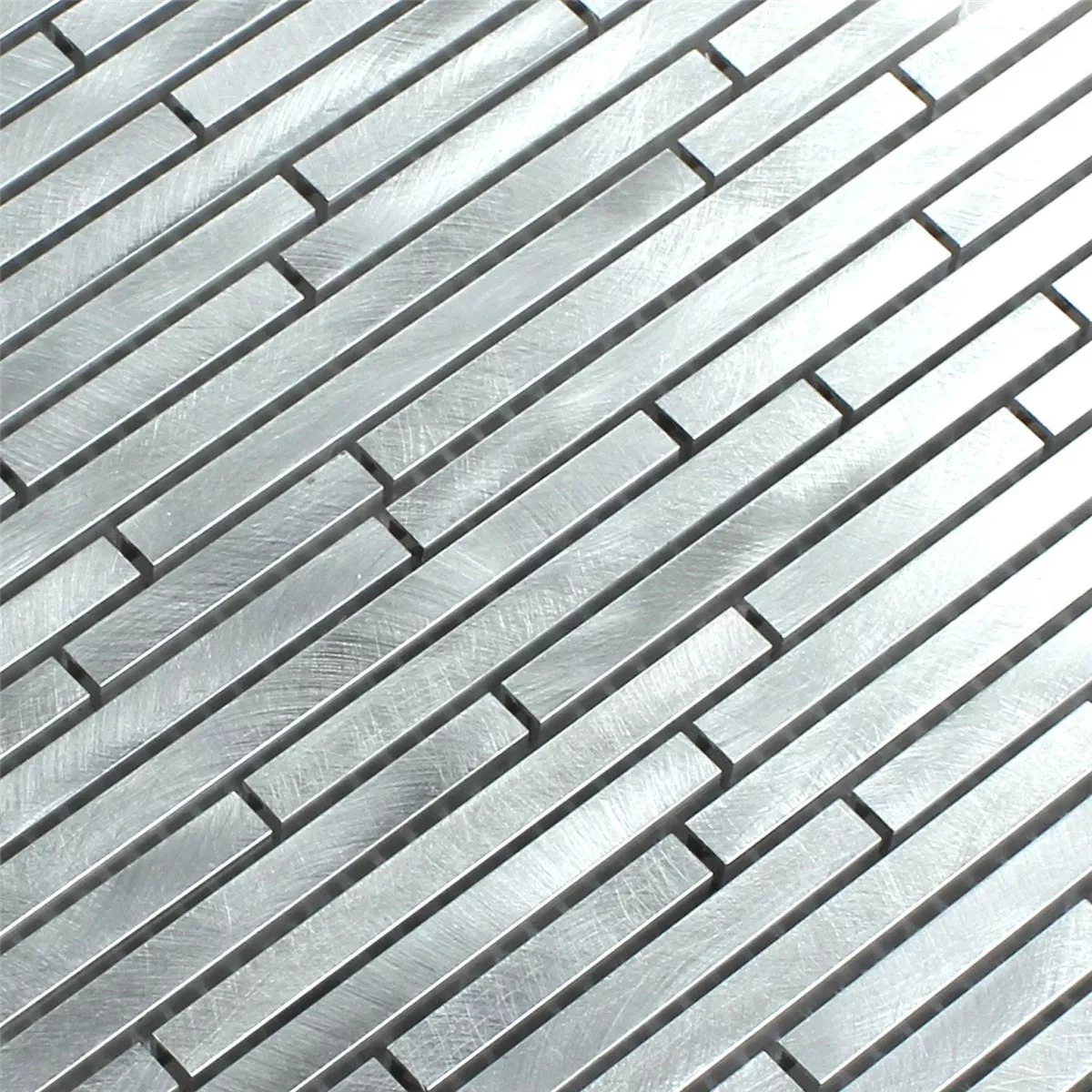 Azulejo Mosaico Alumínio Prata Stripes