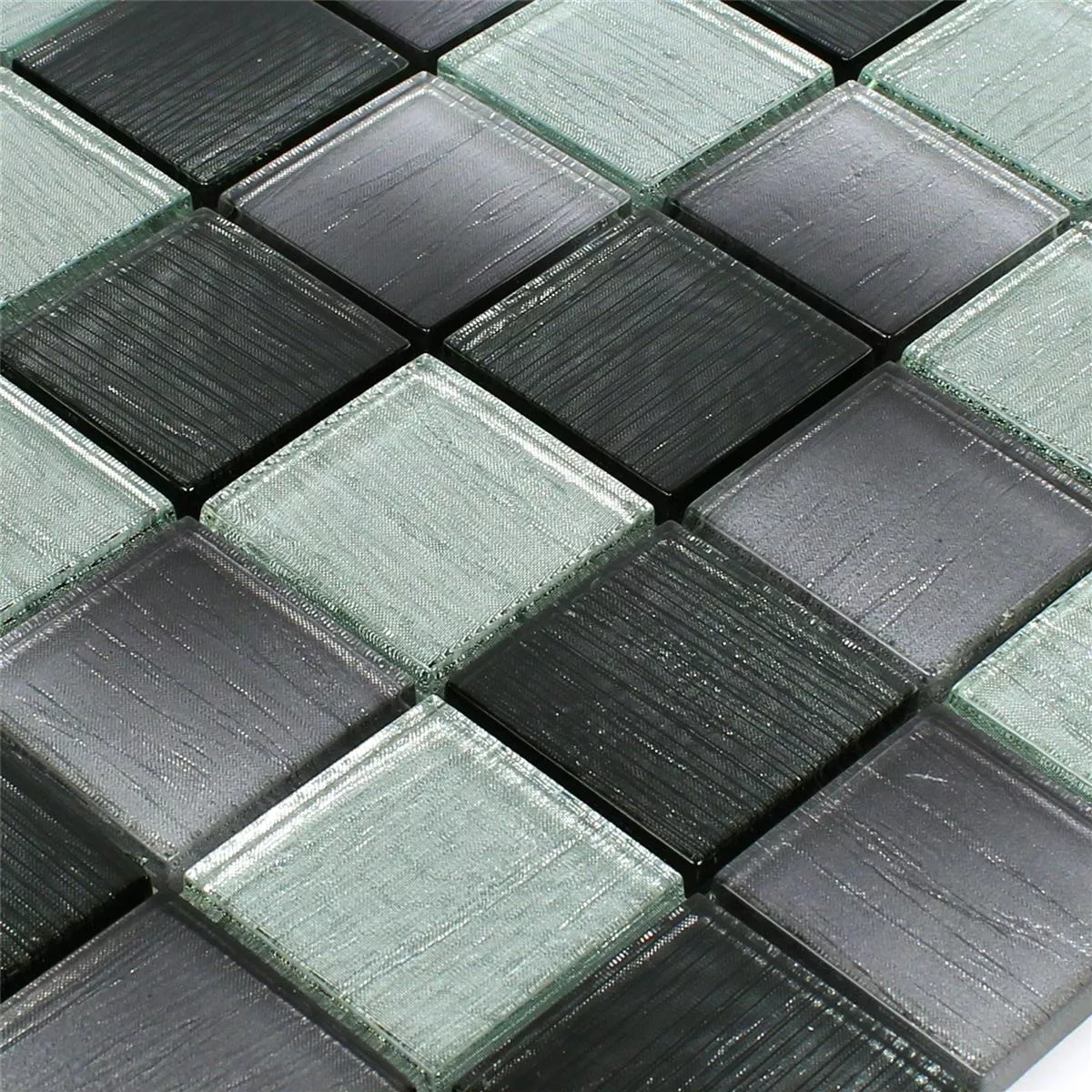 Padrão de Mosaico De Vidro Azulejos Bellevue Preto Prata