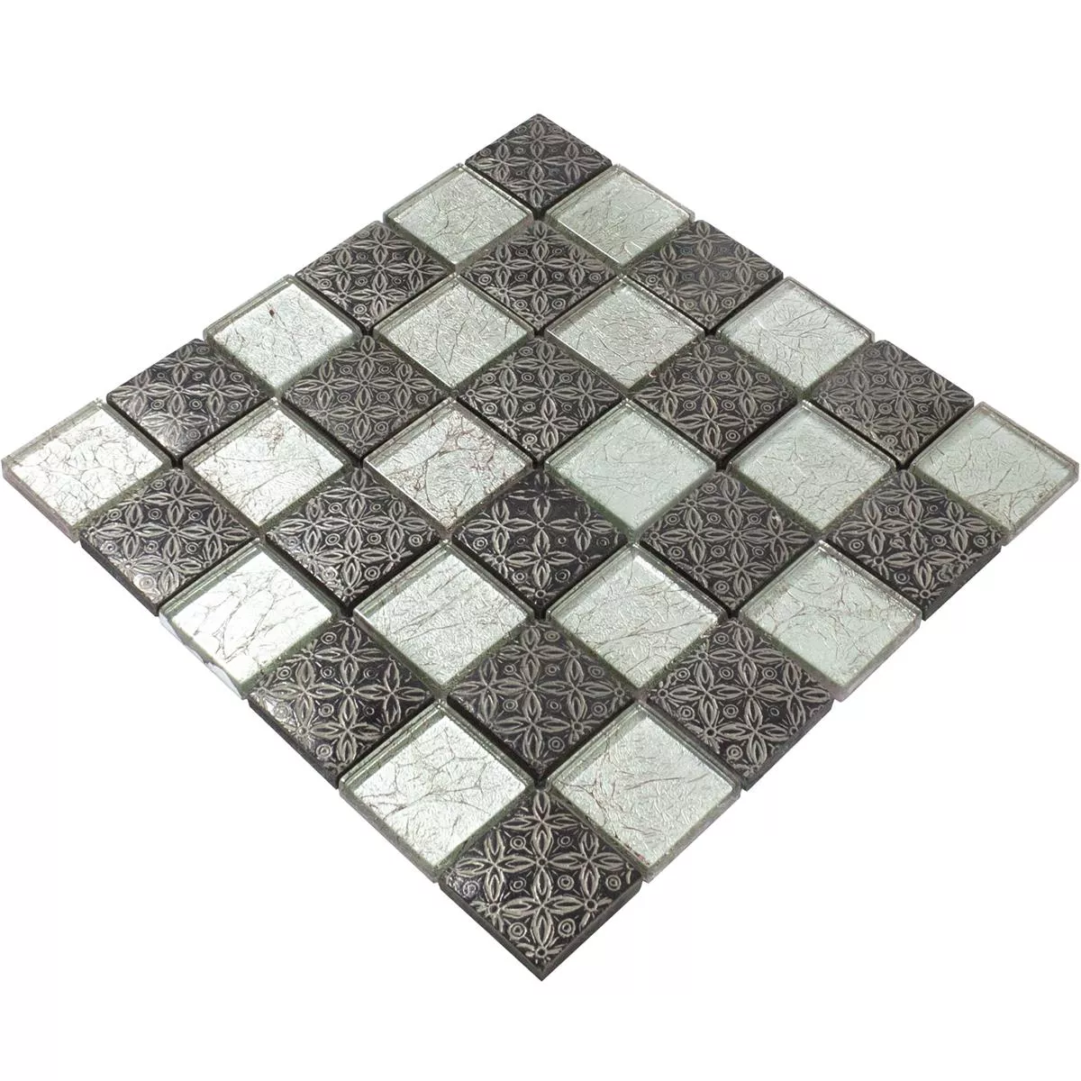 Padrão de Mosaico De Vidro Azulejos Bayford Ornamento Prata Preto